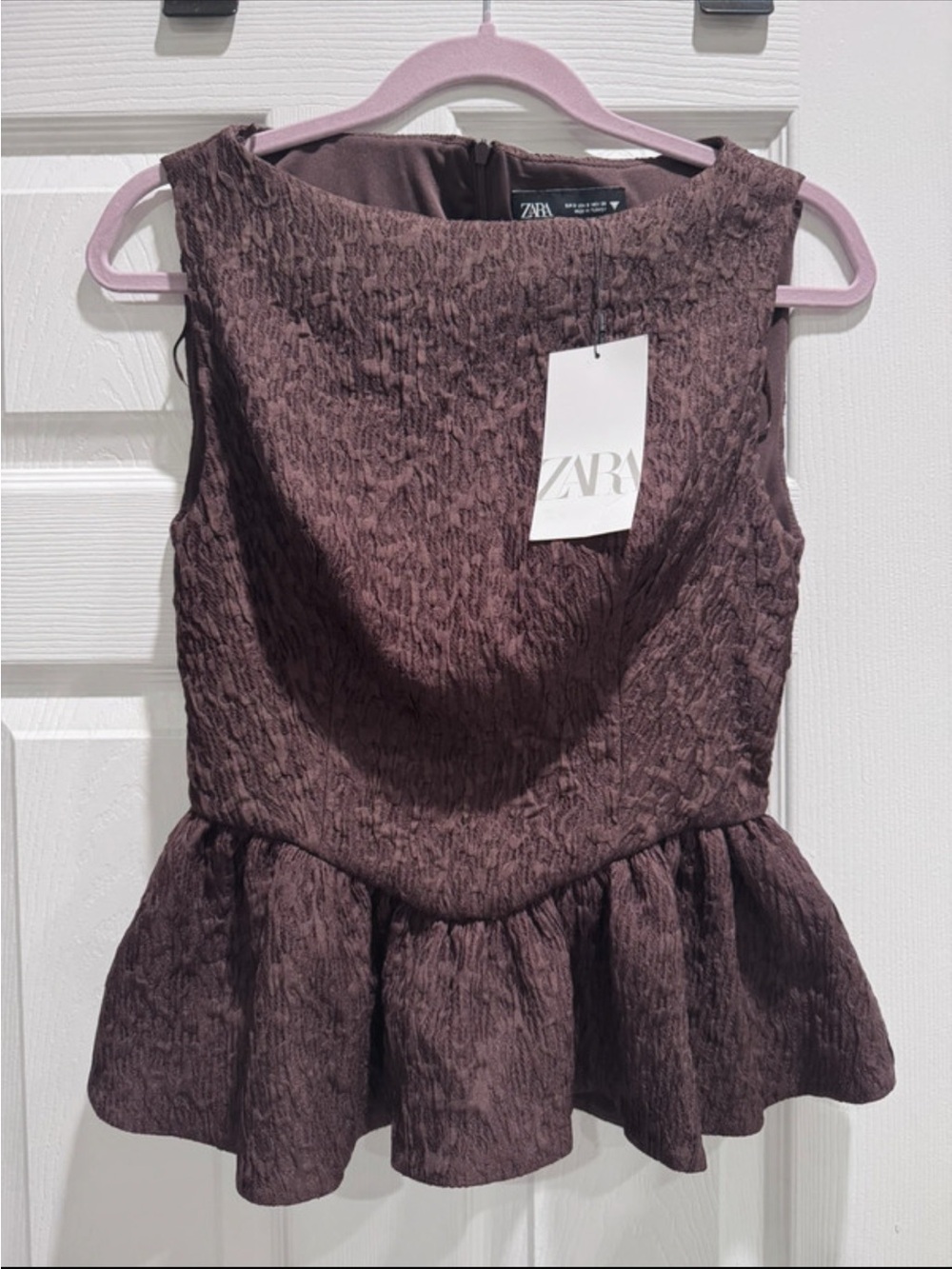NWT Zara Wrinkle Effect textured peplum sleeveless top